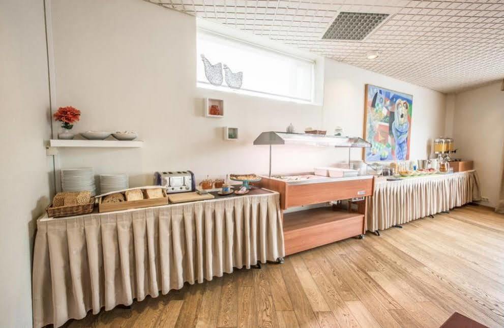 Hotel Nordurland By Keahotels アークレイリ エクステリア 写真